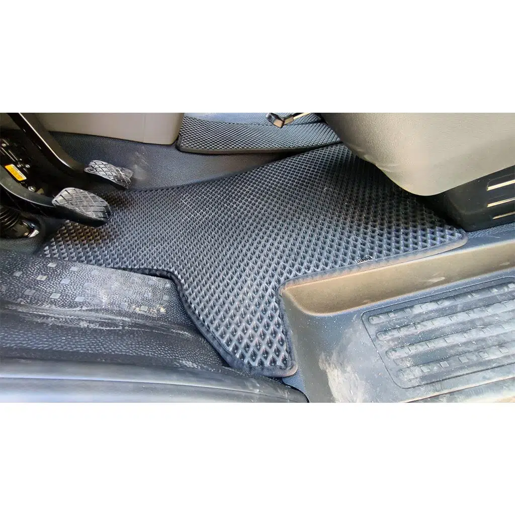 Bod Volkswagen Transporter T5 3D Havuzlu Paspas 2003-2015